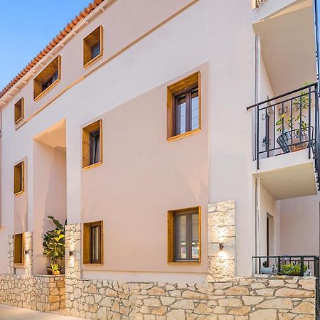 Achatis Suites Херсониссос Экстерьер фото