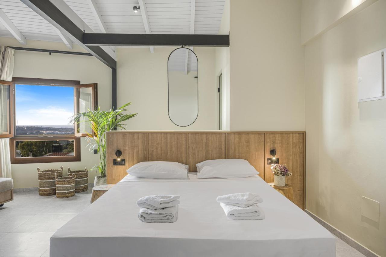 Achatis Suites Херсониссос Экстерьер фото
